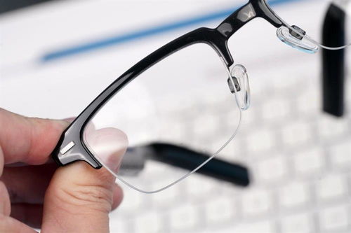 华为智能眼镜方形半框图赏 科技与美学的无缝融合